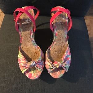 Pink Gianni Bini wedges